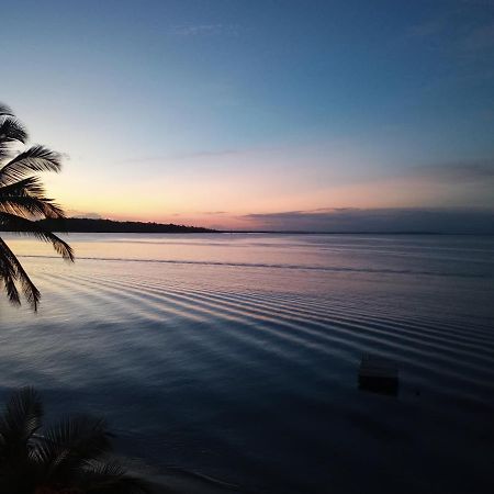 Kevin Kondos Bocas del Toro Exterior foto